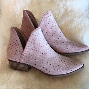 Lucky Brand leather ankle boots, antique pink.